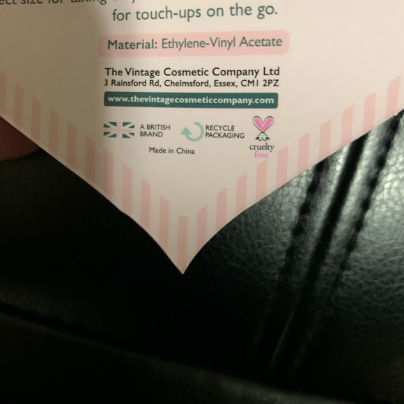 NWT The Vintage Cosmetic Company Animal Print Vinyl Cosmetic Toiletry Bag - Picture 3 of 3